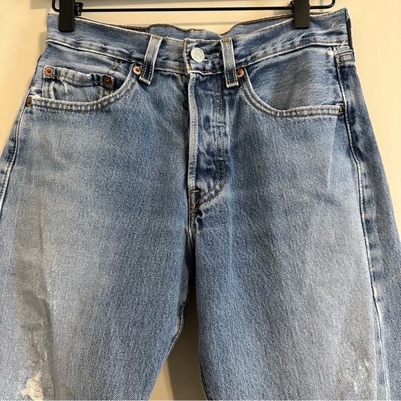 Levi's 501 Y2K Vintage Straight Leg Jeans Light Wash - Picture 2 of 15
